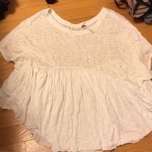 Super cute flowy free people top